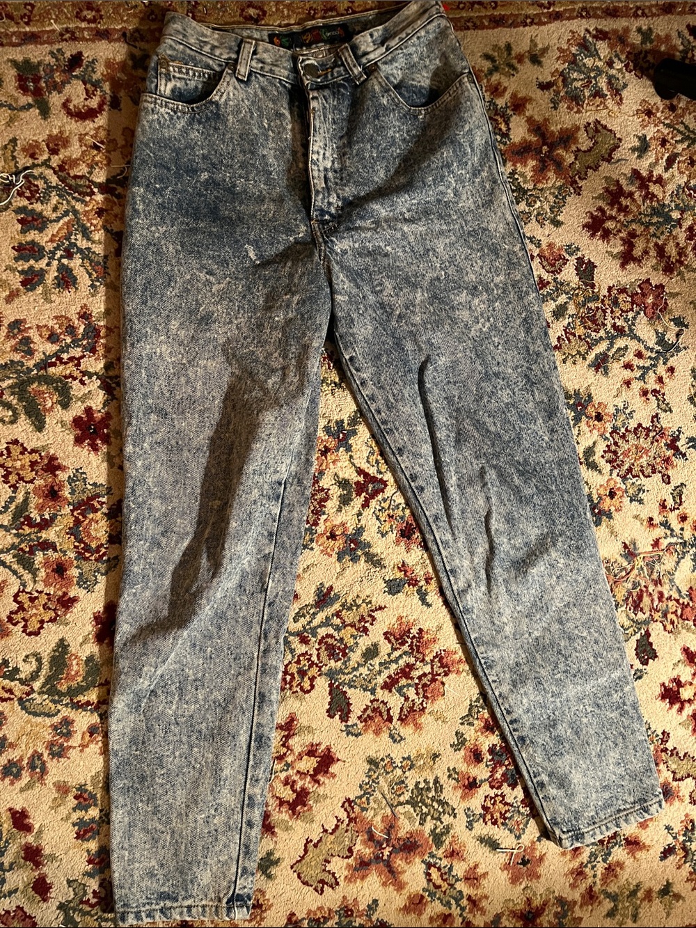 Retro Sasson Acid-Wash Boyfriend Jeans With Bows